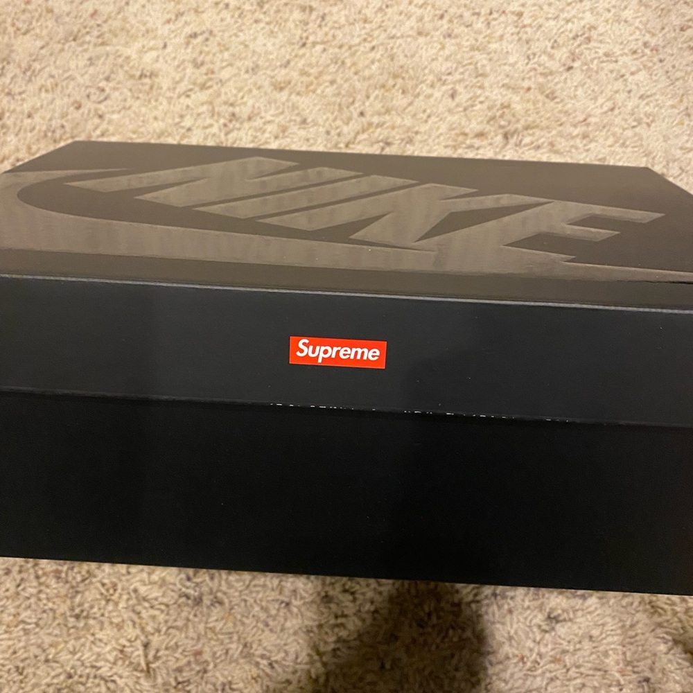 ***SOLD!*** Supreme®/Nike® Air Force 1 Mid ‘Black’ - Picture 12 of 12